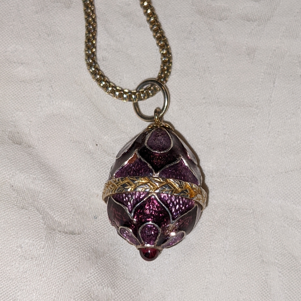 Sarah Coventry Faberge Style Purple Egg Necklace